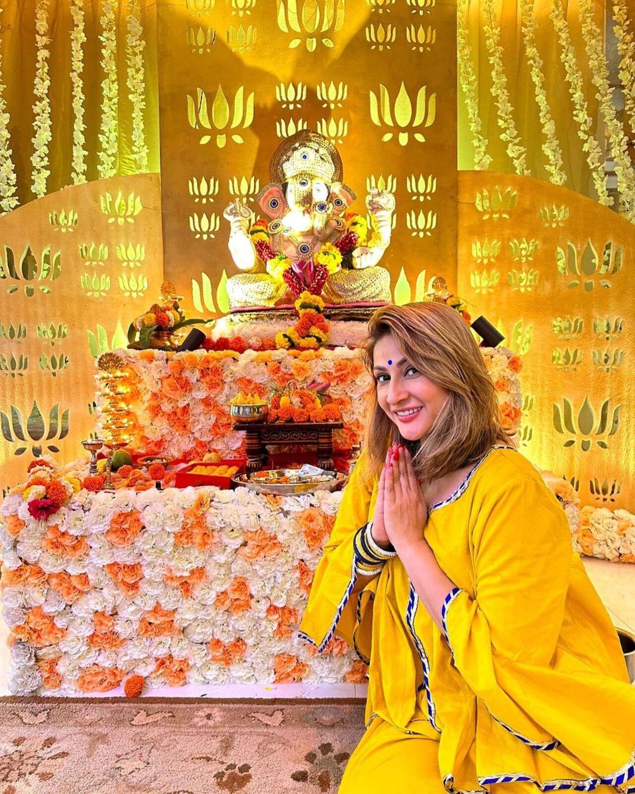Urvashi Dholakia and her sons welcomed Ganpati home this year. The actress shared happy pictures from the festival on Instagram